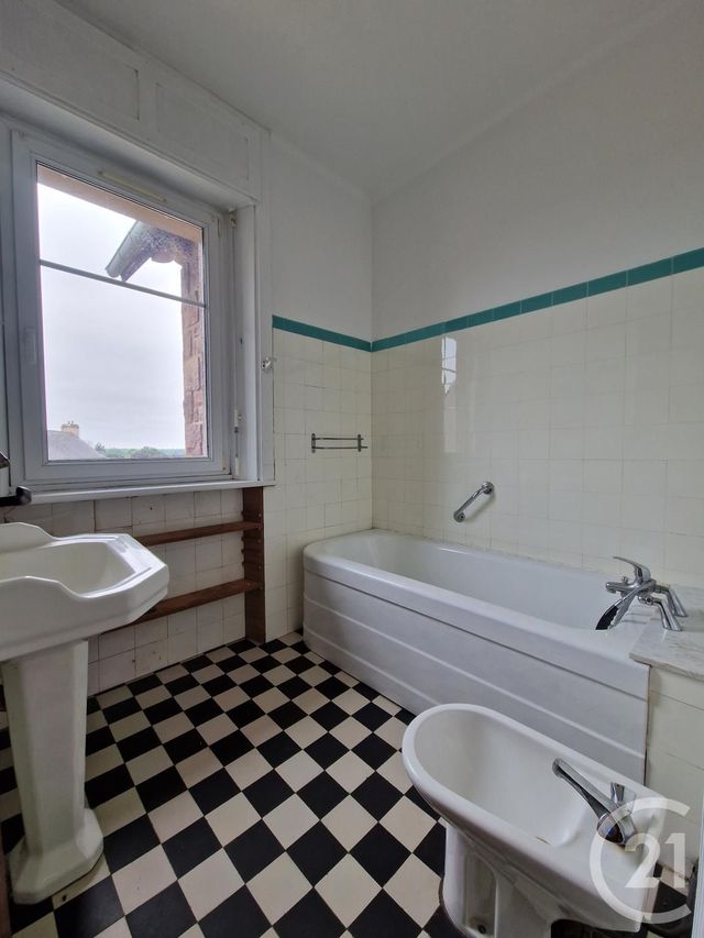 Afficher la photo en grand maison à vendre - 6 pièces - 137.45 m2 - PLOUHA - 22 - BRETAGNE - Century 21 L'Immobilière De Plouha